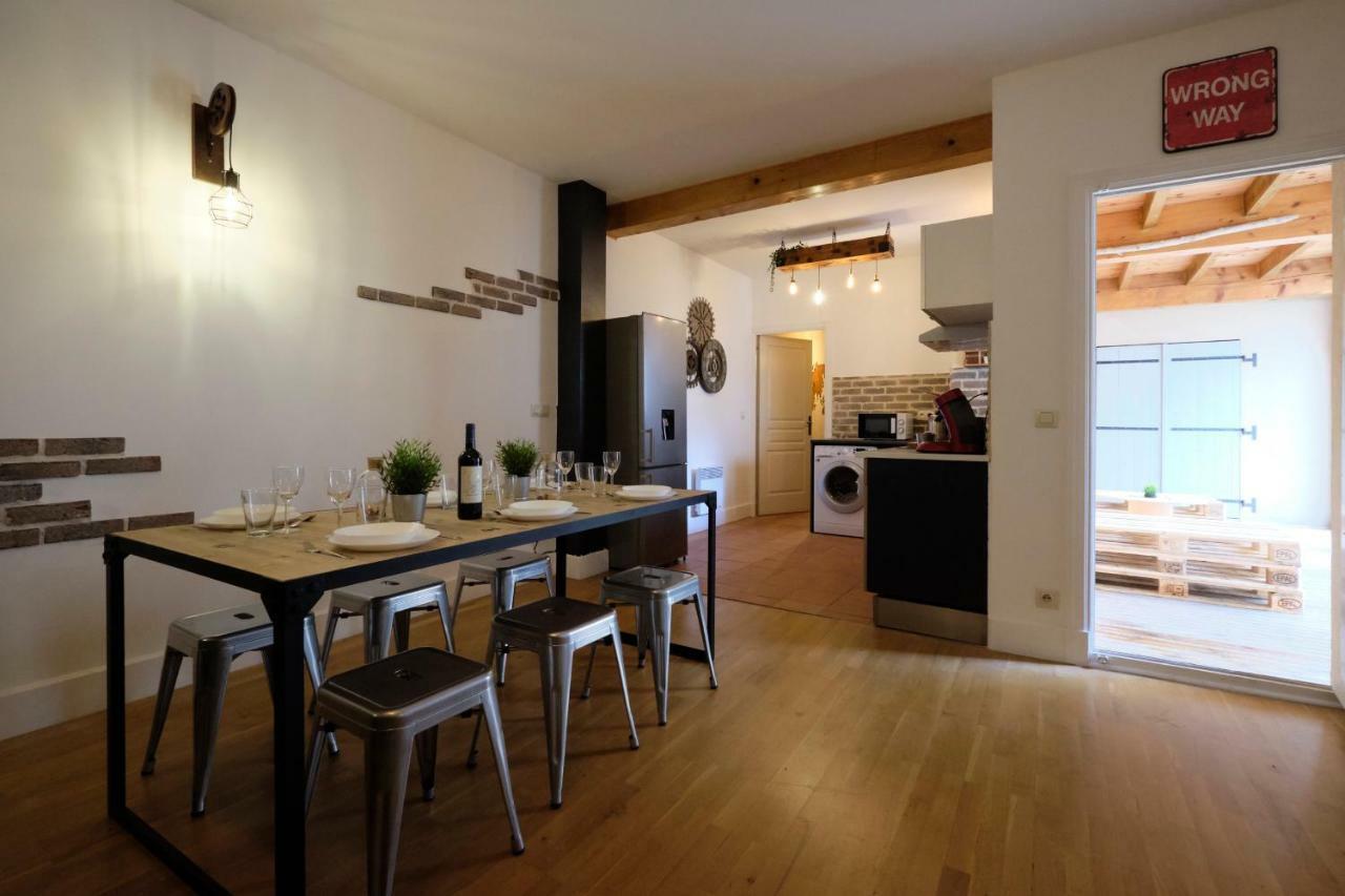 Melina - Appartement Dans Les Remparts De La Bastide Avec Parking Et Terrasse Carcassonne Eksteriør billede