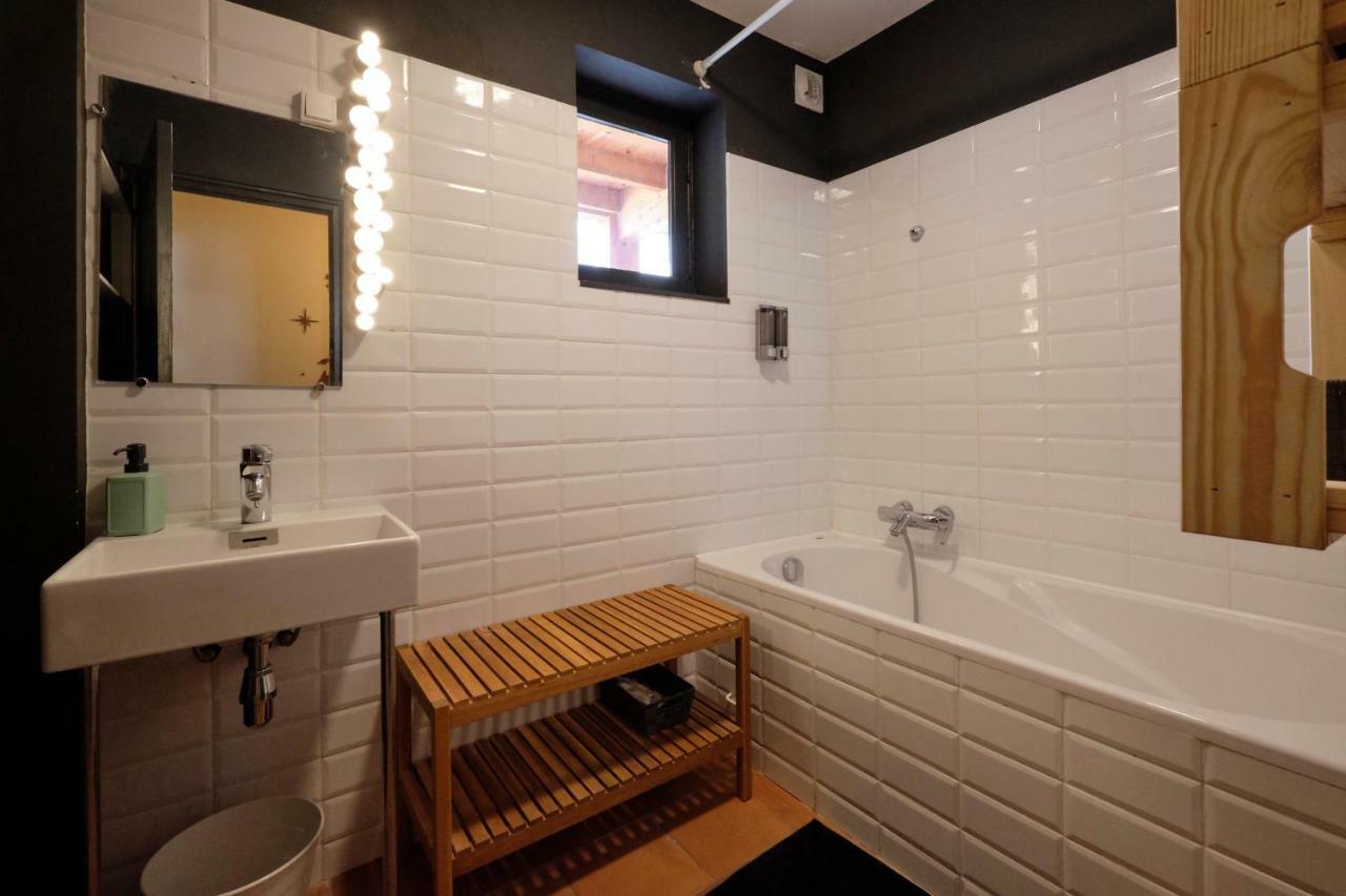 Melina - Appartement Dans Les Remparts De La Bastide Avec Parking Et Terrasse Carcassonne Eksteriør billede