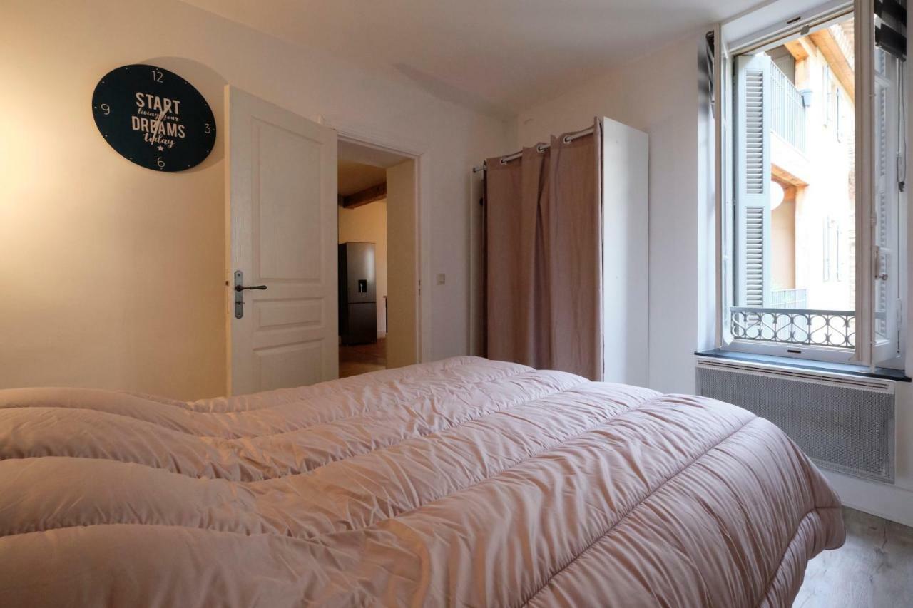 Melina - Appartement Dans Les Remparts De La Bastide Avec Parking Et Terrasse Carcassonne Eksteriør billede
